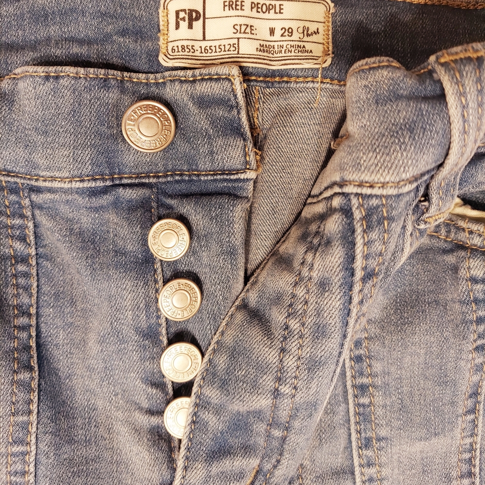 Rare FREE PEOPLE So Many Seams Retro 70s Flare Jeans Light Blue Size 29 Short - Picture 9 of 9